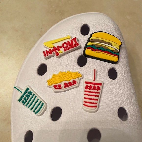 Set of 5 In-n-Out Burger Shoe Charms NEW - Picture 7 of 7